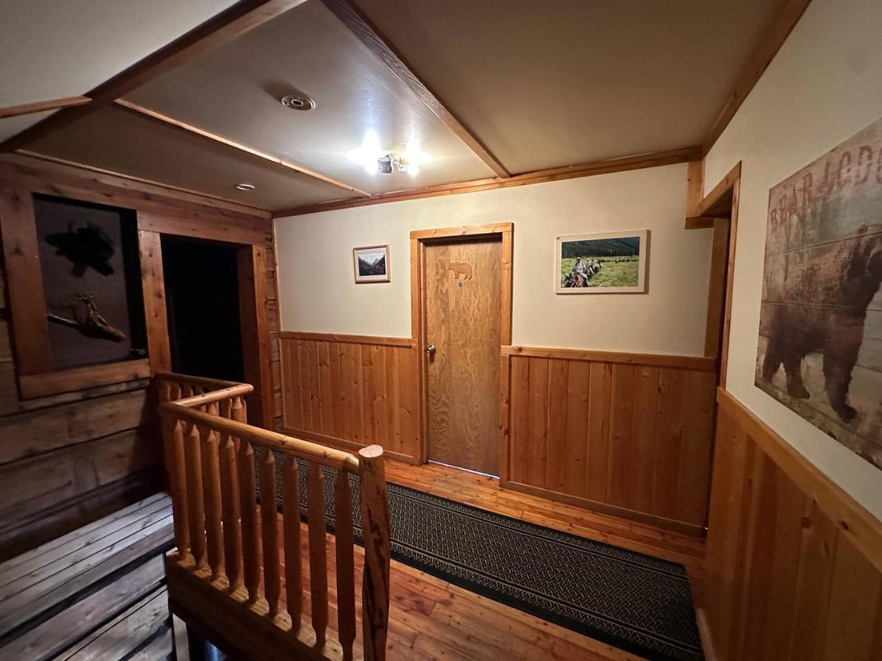 Rustic Beaverfoot Lodge Room N5 Parson Exterior foto
